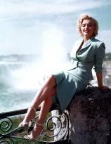 Marilyn Monroe on the set of Niagara, 1952